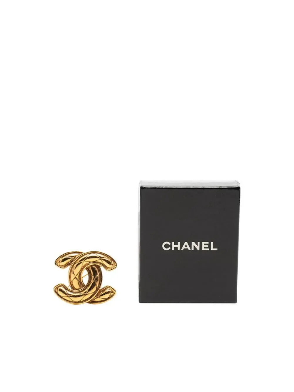 CHANEL elevate your